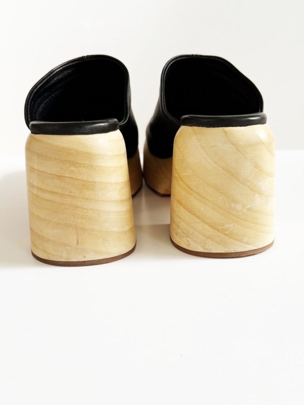 E8 By MIISTA Roberta Wooden Platform Clog In Black Leather | 39 - Picture 6 of 11
